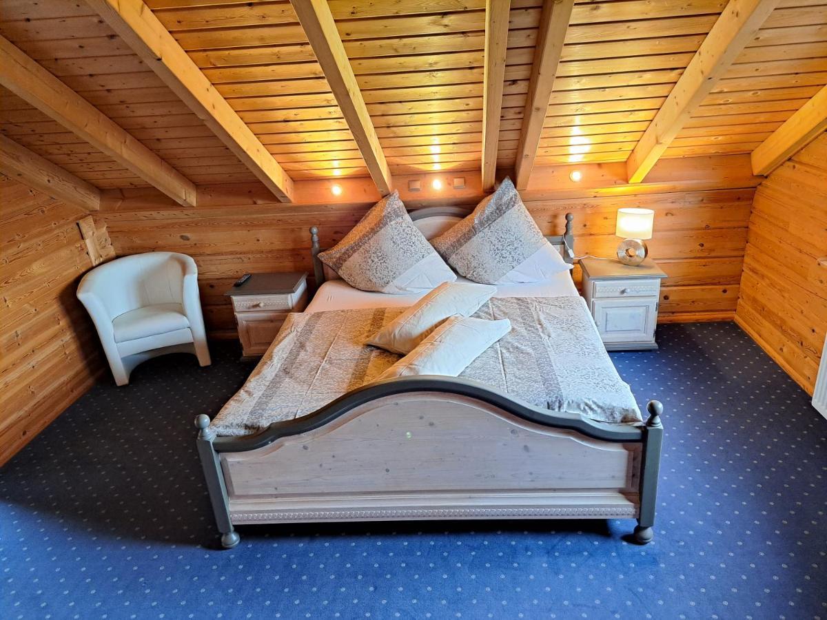Steewer Landhaus Gemuetliche Ferienwohnung Bis 6 Pers In Ruhiger Ortsrandlage Stebach Exterior foto
